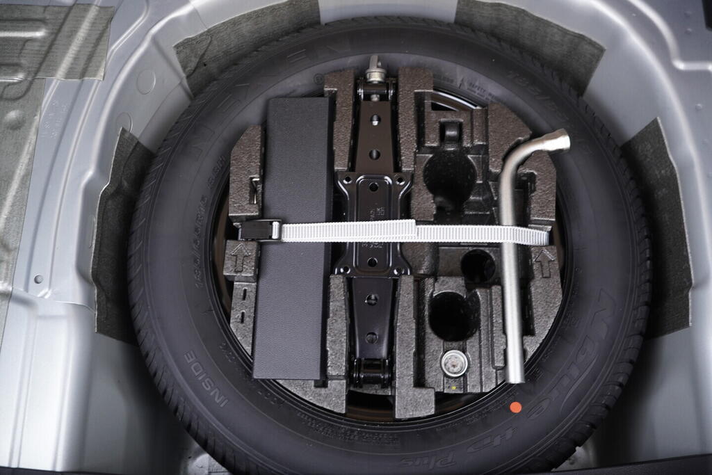 OV190V10219_37.webp_FABIA Monte Carlo 1.0 TSI 85 kW manuál, DPH