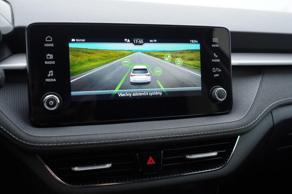 OV190V10221_30.webp_FABIA  1.0 TSI 85 kW automat, DPH