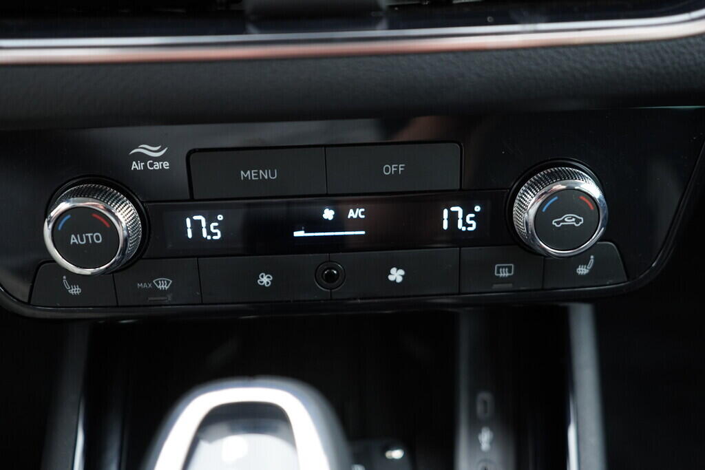 OV190V10227_34.webp_SCALA Top Selection 1.0 TSI 85 kW automat, DPH