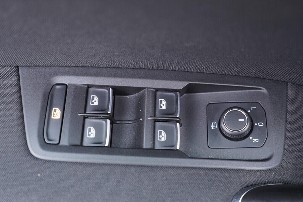 OV190V10231_20.webp_TOURAN Comfortline  2.0 TDI 110 kW automat