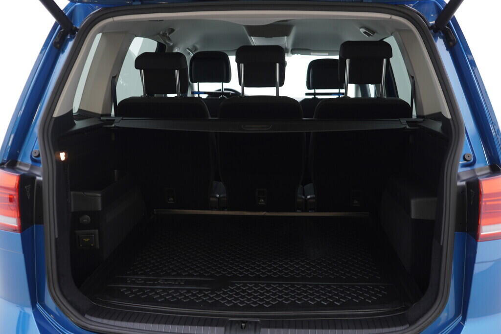 OV190V10231_38.webp_TOURAN Comfortline  2.0 TDI 110 kW automat