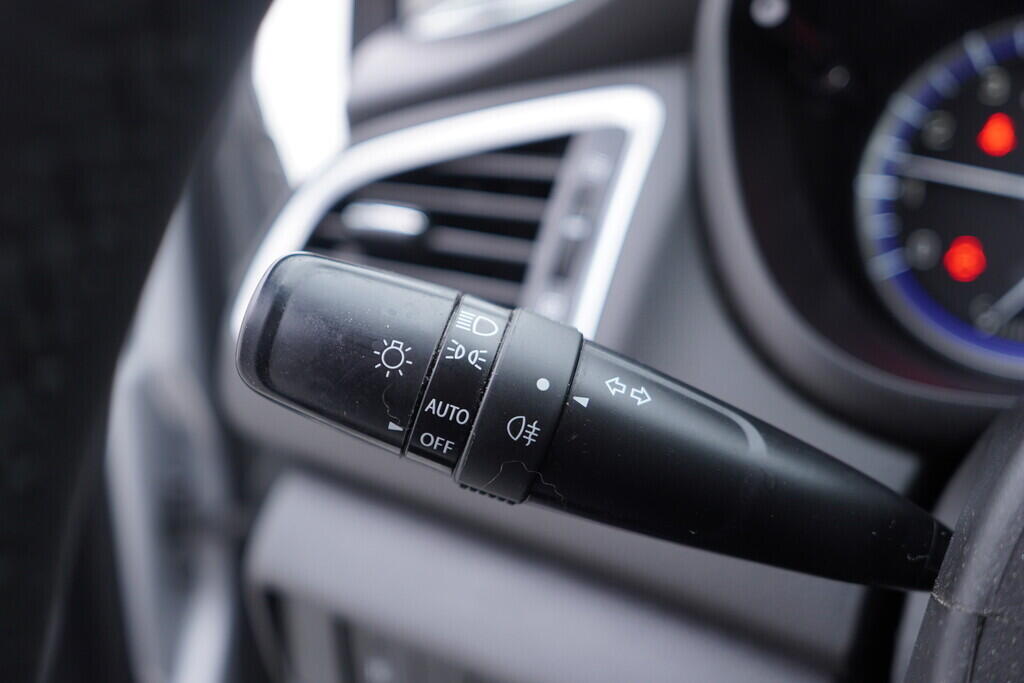 OV190V10233_23.webp_SX4 BoosterJet Premium 1.4 . 103 kW manuál