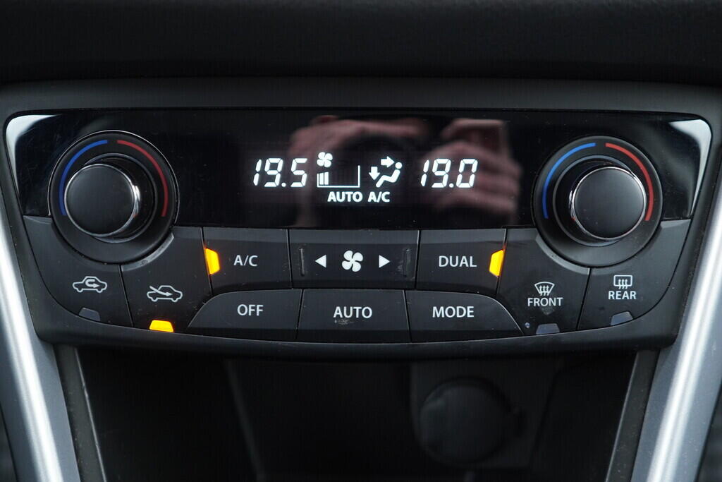 OV190V10233_29.webp_SX4 BoosterJet Premium 1.4 . 103 kW manuál