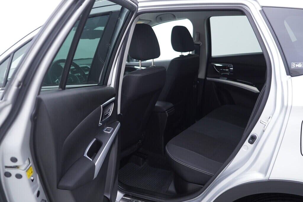 OV190V10233_31.webp_SX4 BoosterJet Premium 1.4 . 103 kW manuál