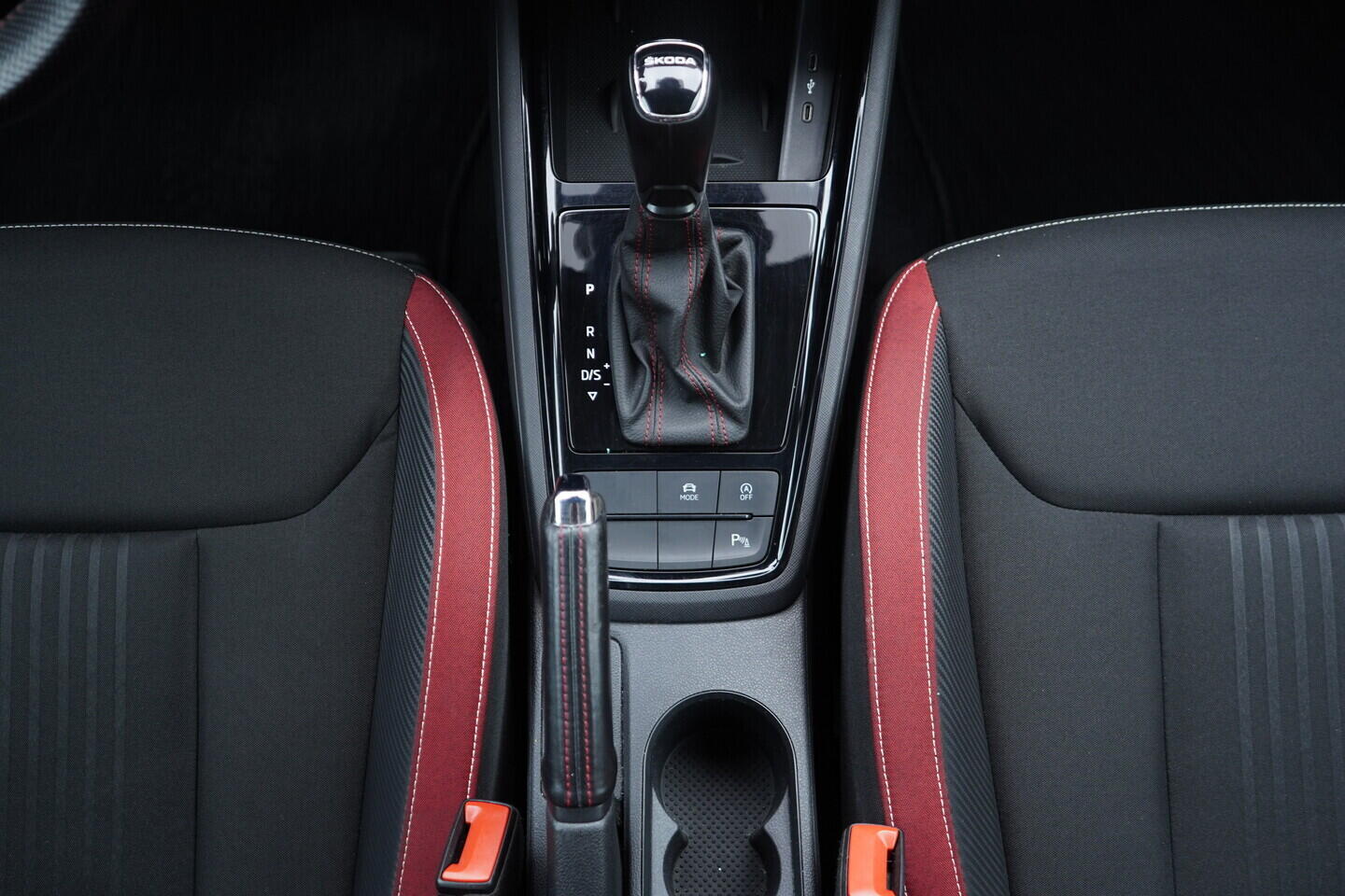 OV190V10234_36.webp_SCALA Monte Carlo 1.5 TSI 110 kW automat, DPH