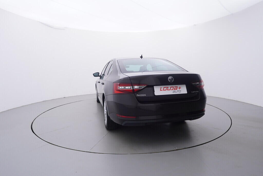 OV190V10235_13.webp_SUPERB Style 2.0 TDI 110 kW automat