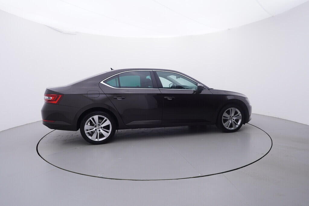 OV190V10235_15.webp_SUPERB Style 2.0 TDI 110 kW automat