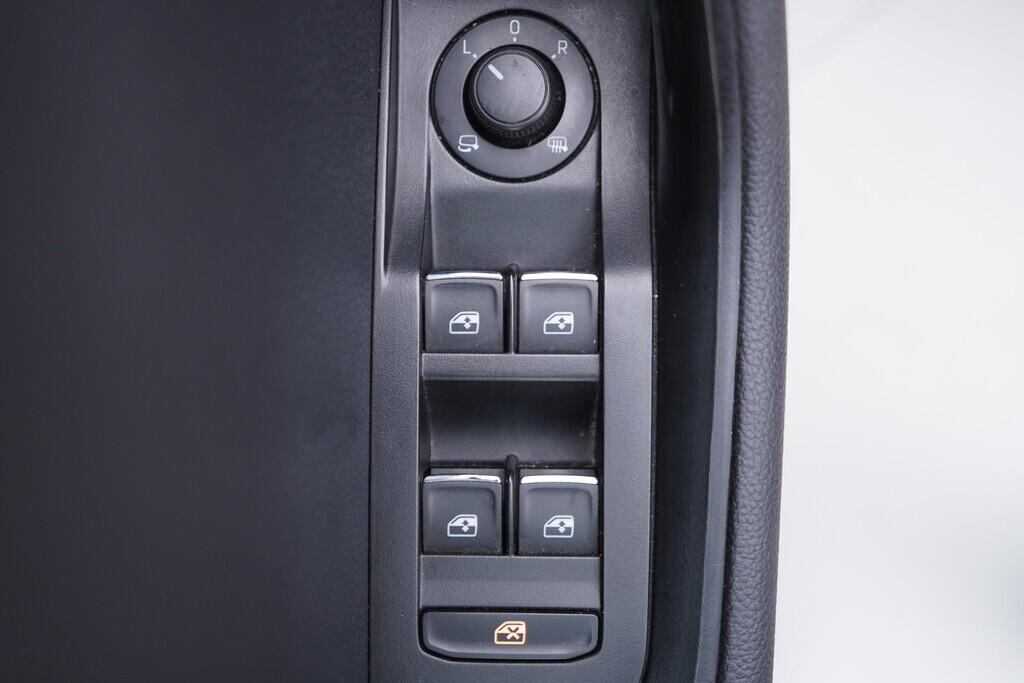 OV190V10235_20.webp_SUPERB Style 2.0 TDI 110 kW automat