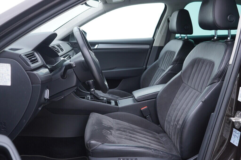 OV190V10235_24.webp_SUPERB Style 2.0 TDI 110 kW automat