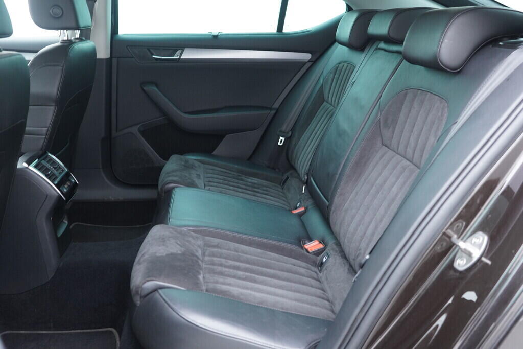 OV190V10235_38.webp_SUPERB Style 2.0 TDI 110 kW automat