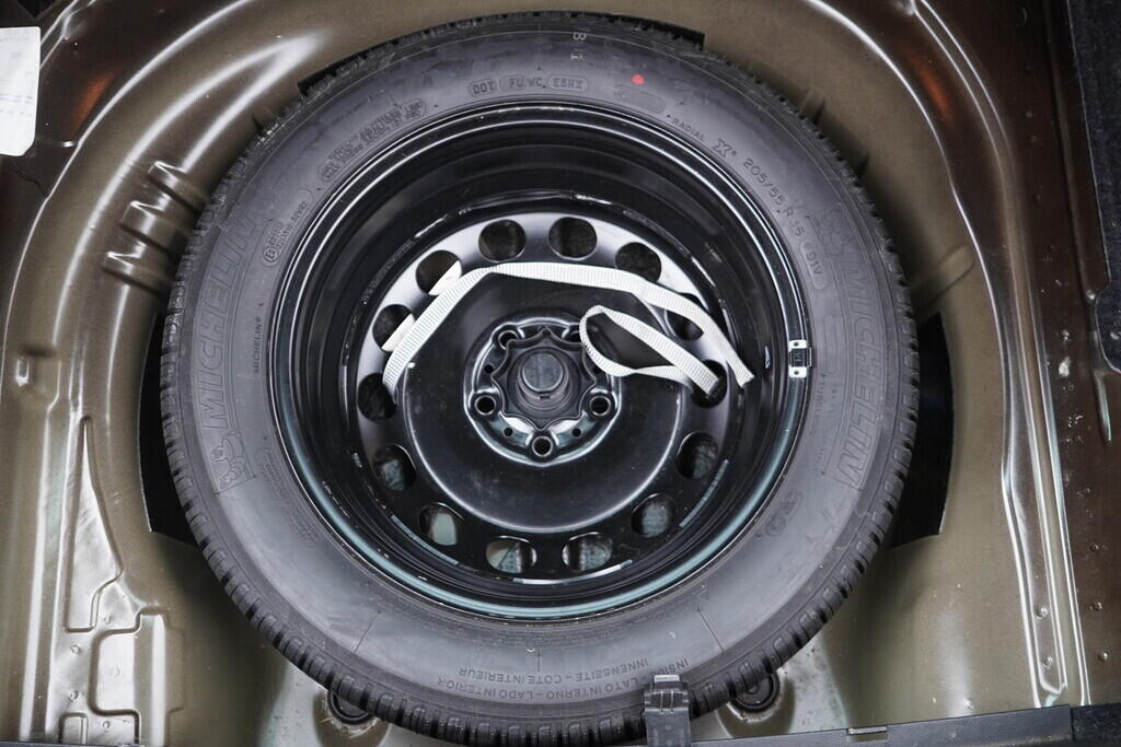 OV190V10235_42.webp_SUPERB Style 2.0 TDI 110 kW automat