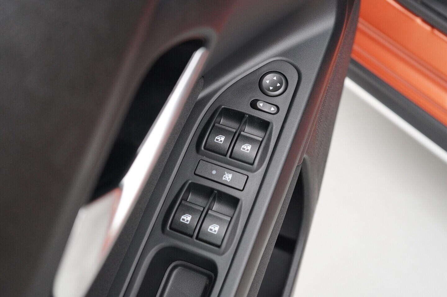 OV190V10236_20.webp_TIPO FireFly 1.0 46349385 74 kW manuál, DPH