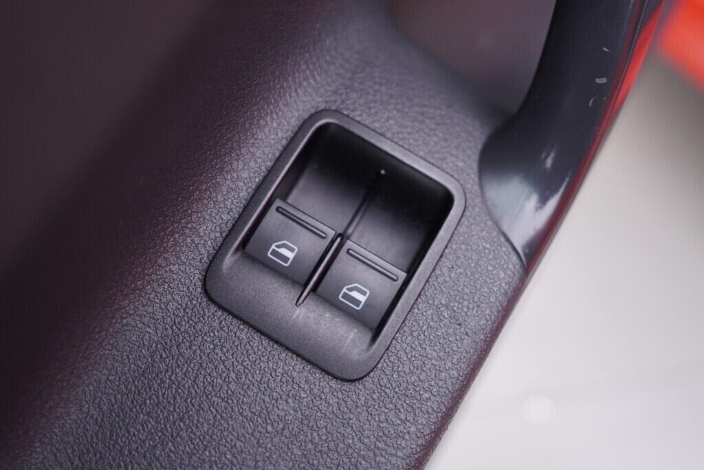 OV190V10247_20.webp_CADDY MAXI  1.6 TDI 75 kW manuál