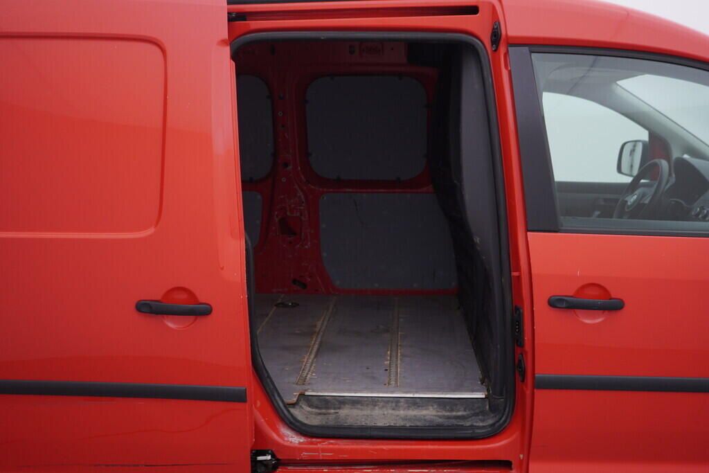 OV190V10247_32.webp_CADDY MAXI  1.6 TDI 75 kW manuál