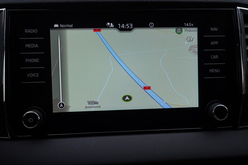 OV190V10261_29.webp_KAROQ Style 1.5 TSI 110 kW automat, DPH