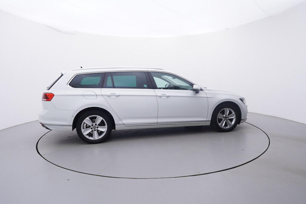 OV190V10262_15.webp_PASSAT Elegance 2.0 TDI 147 kW automat, DPH