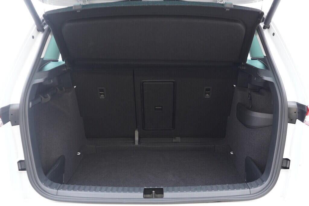 OV190V10270_41.webp_KAROQ  1.5 TSI 110 kW automat, DPH