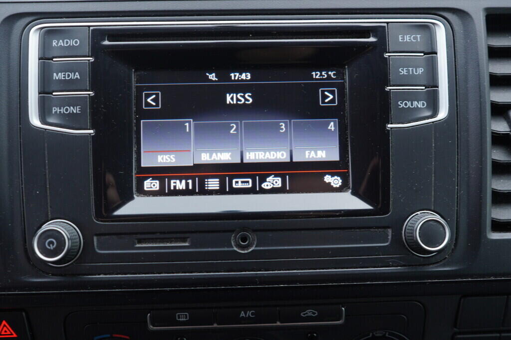 OV190V10272_26.webp_TRANSPORTER KOMBI  2.0 TDI 110 kW manuál, DPH