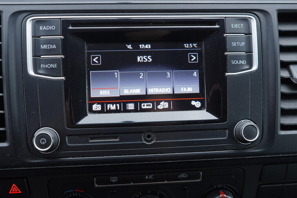 OV190V10272_28.webp_TRANSPORTER KOMBI  2.0 TDI 110 kW manuál, DPH