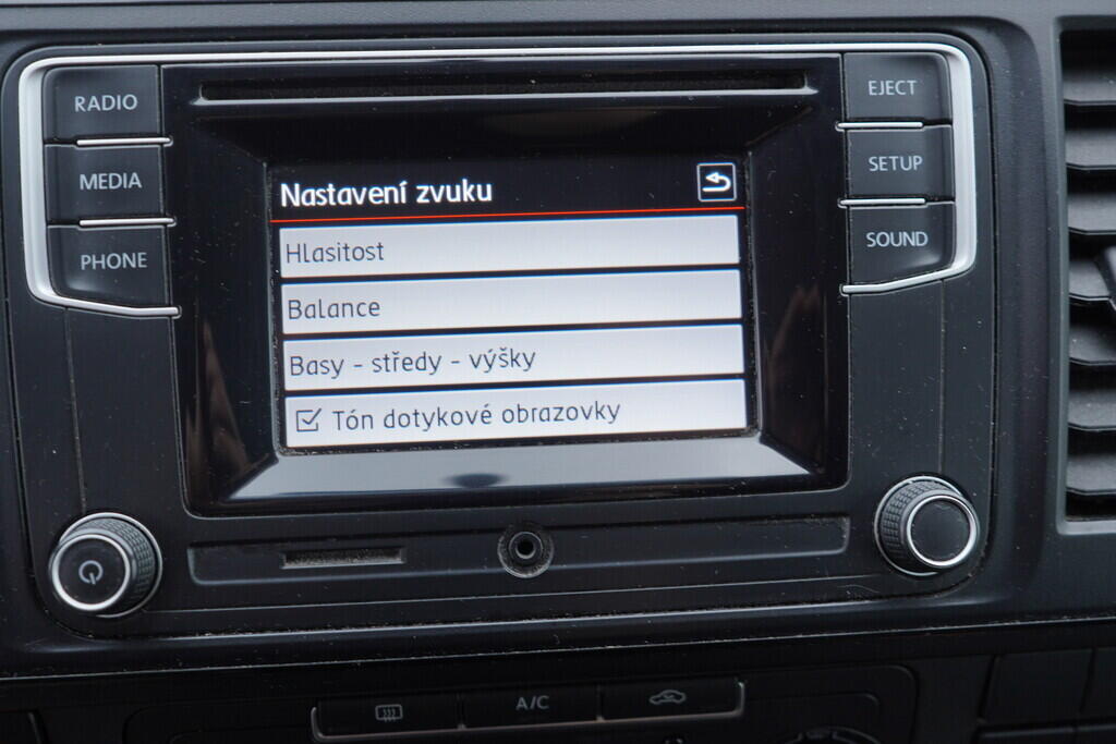 OV190V10272_29.webp_TRANSPORTER KOMBI  2.0 TDI 110 kW manuál, DPH