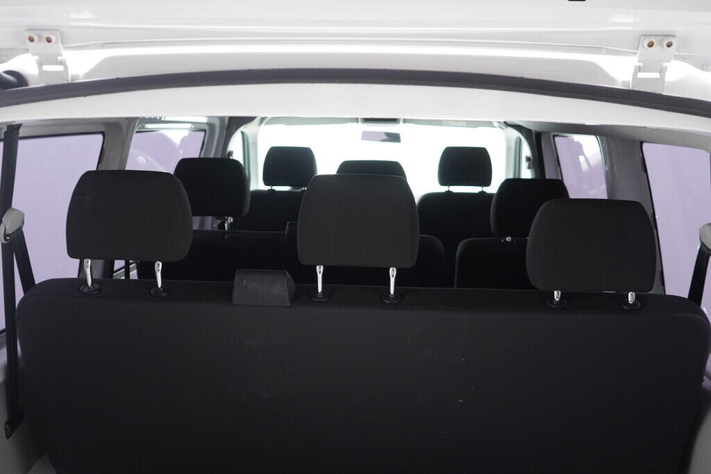 OV190V10272_36.webp_TRANSPORTER KOMBI  2.0 TDI 110 kW manuál, DPH