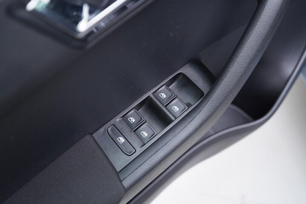 OV190V10274_20.webp_FABIA Style 1.2 TSI 81 kW manuál