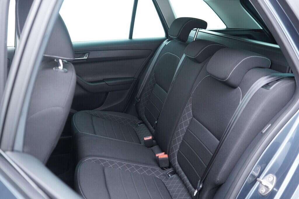 OV190V10274_36.webp_FABIA Style 1.2 TSI 81 kW manuál