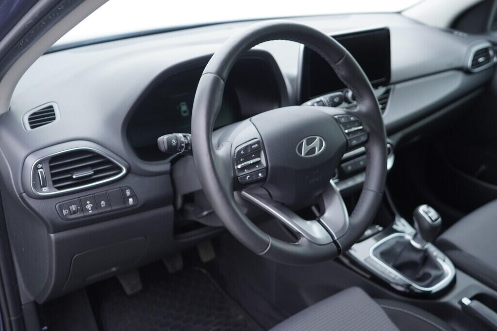 OV190V10275_21.webp_I30 Smart 1.0  73 kW manuál