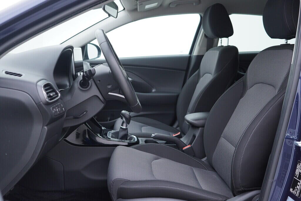 OV190V10275_22.webp_I30 Smart 1.0  73 kW manuál