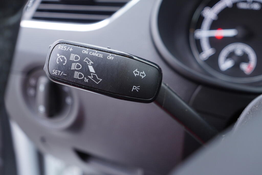 OV190V10281_23.webp_OCTAVIA Ambition 1.0 TSI 85 kW manuál