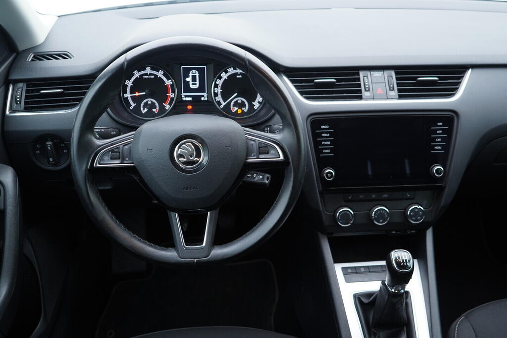 OV190V10281_27.webp_OCTAVIA Ambition 1.0 TSI 85 kW manuál