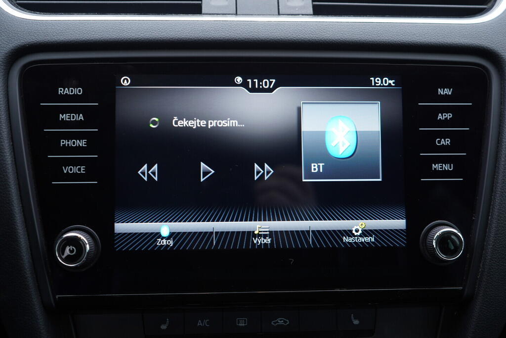 OV190V10281_30.webp_OCTAVIA Ambition 1.0 TSI 85 kW manuál