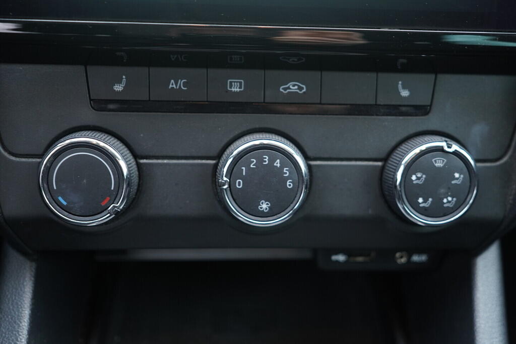 OV190V10281_33.webp_OCTAVIA Ambition 1.0 TSI 85 kW manuál