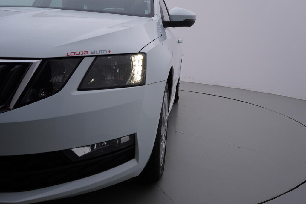 OV190V10281_42.webp_OCTAVIA Ambition 1.0 TSI 85 kW manuál