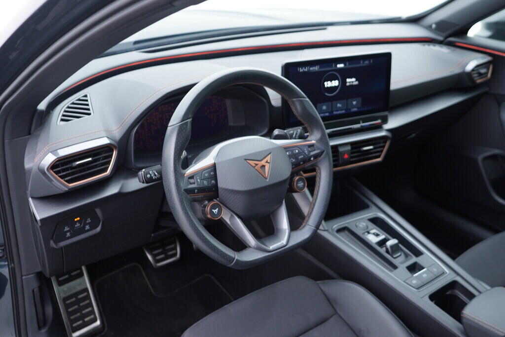 OV190V10283_22.webp_FORMENTOR VZ 2.0 TSI 180 kW automat, DPH