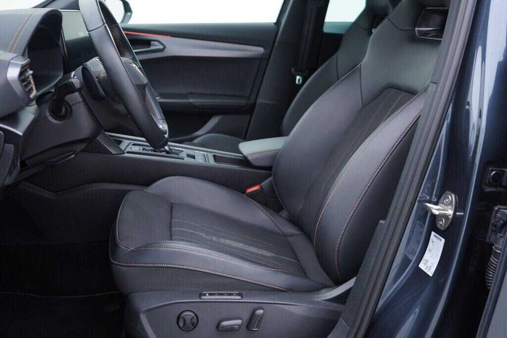 OV190V10283_23.webp_FORMENTOR VZ 2.0 TSI 180 kW automat, DPH