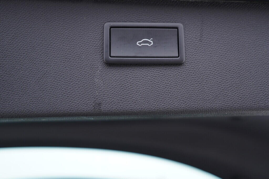 OV190V10283_38.webp_FORMENTOR VZ 2.0 TSI 180 kW automat, DPH