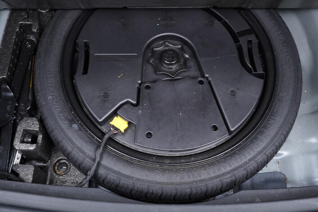 OV190V10283_42.webp_FORMENTOR VZ 2.0 TSI 180 kW automat, DPH