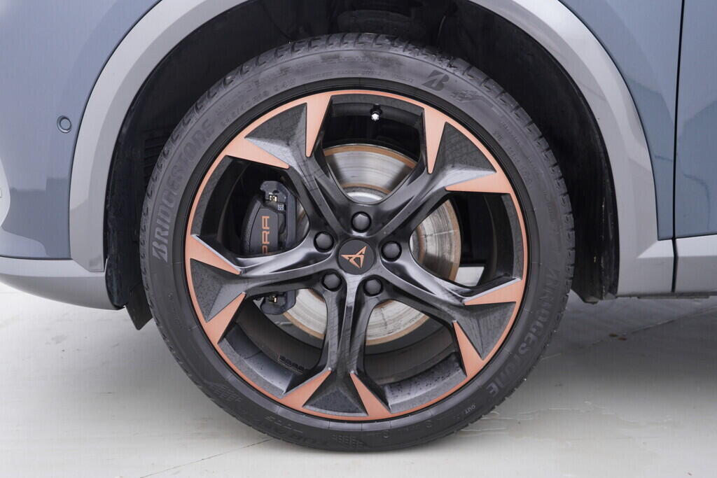 OV190V10283_43.webp_FORMENTOR VZ 2.0 TSI 180 kW automat, DPH