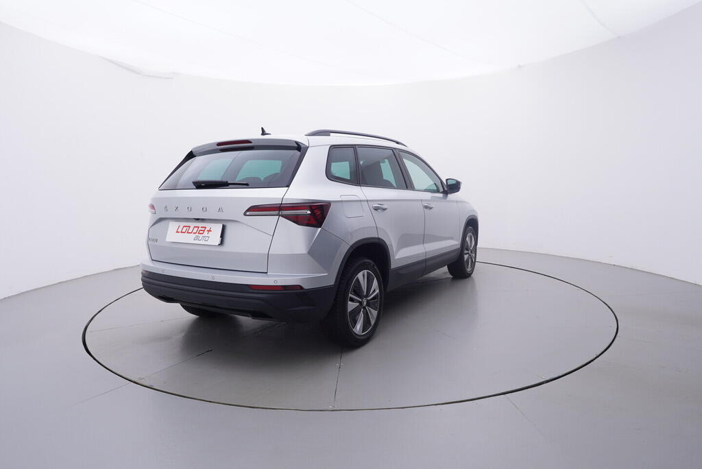 OV190V10284_14.webp_KAROQ Bussines 2.0 TDI 85 kW automat, DPH