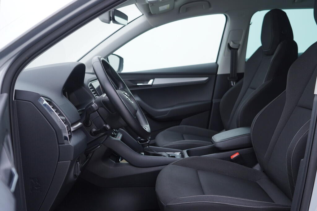 OV190V10284_23.webp_KAROQ Bussines 2.0 TDI 85 kW automat, DPH