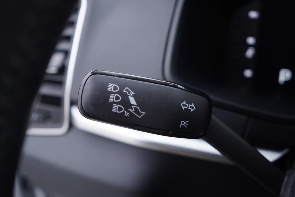 OV190V10284_24.webp_KAROQ Bussines 2.0 TDI 85 kW automat, DPH