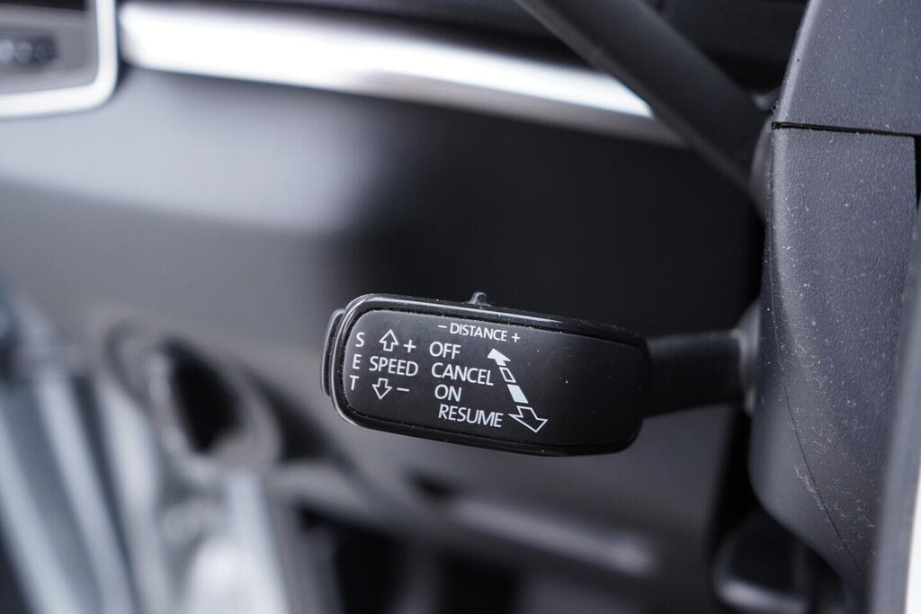 OV190V10284_25.webp_KAROQ Bussines 2.0 TDI 85 kW automat, DPH