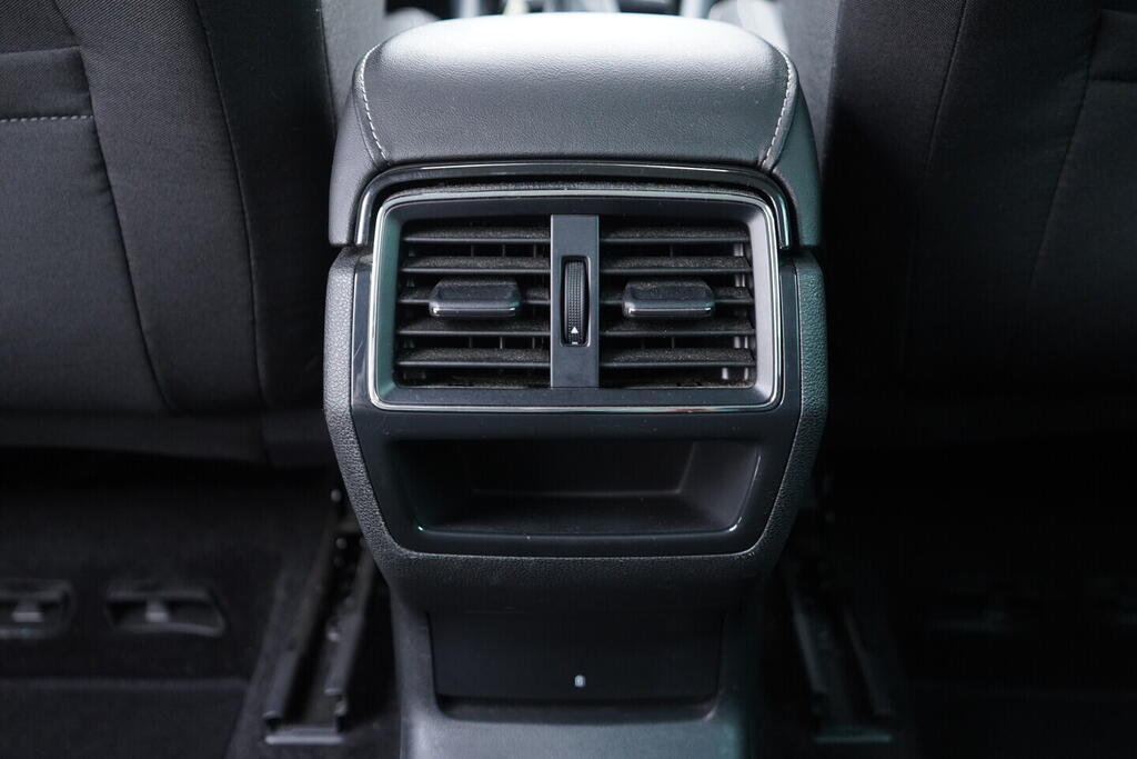 OV190V10284_37.webp_KAROQ Bussines 2.0 TDI 85 kW automat, DPH