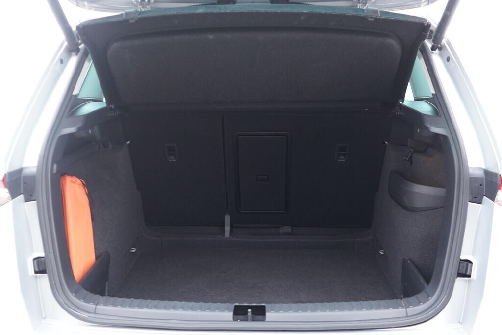 OV190V10284_40.webp_KAROQ Bussines 2.0 TDI 85 kW automat, DPH