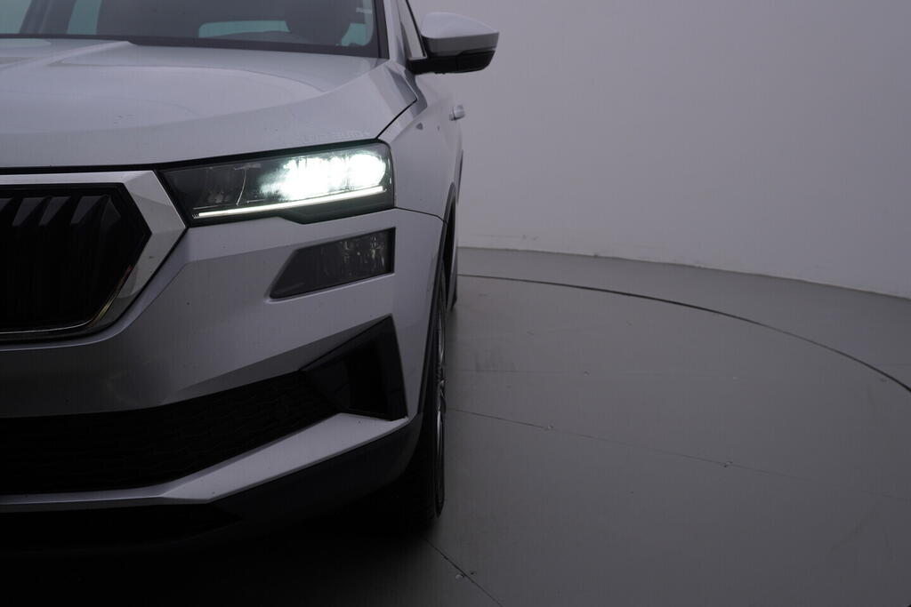 OV190V10284_45.webp_KAROQ Bussines 2.0 TDI 85 kW automat, DPH