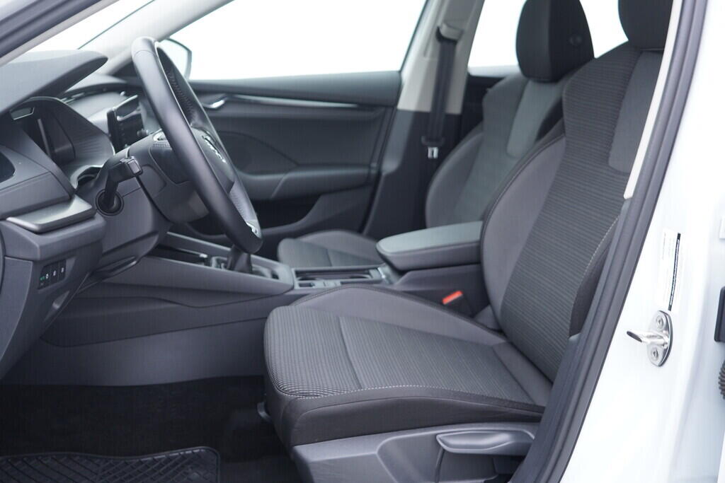 OV190V10288_22.webp_OCTAVIA Ambition 2.0 TDI 85 kW manuál, DPH