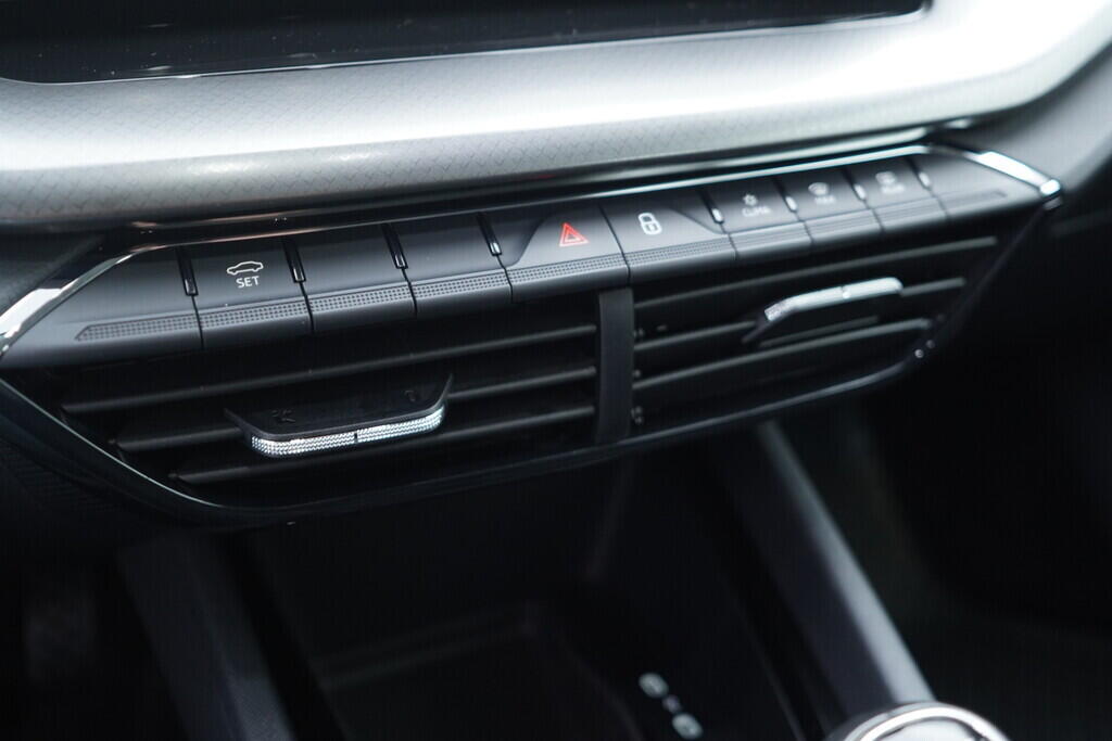 OV190V10288_31.webp_OCTAVIA Ambition 2.0 TDI 85 kW manuál, DPH