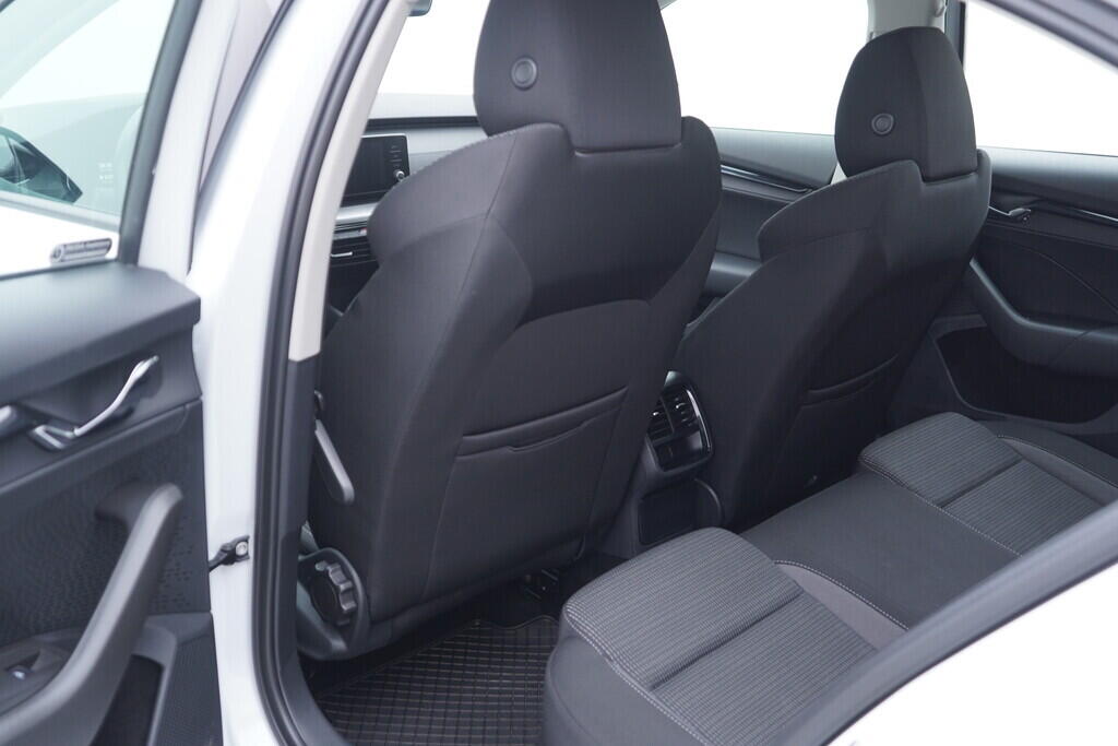 OV190V10288_33.webp_OCTAVIA Ambition 2.0 TDI 85 kW manuál, DPH