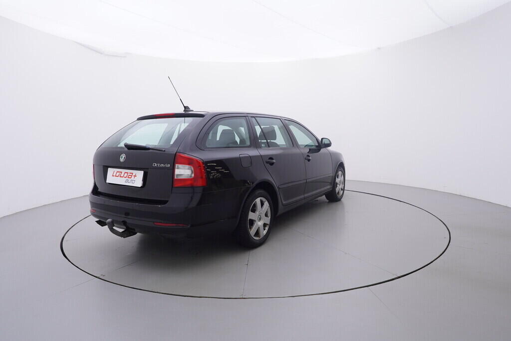 OV190V10295_14.webp_OCTAVIA Elegance 2.0 TDI 103 kW manuál